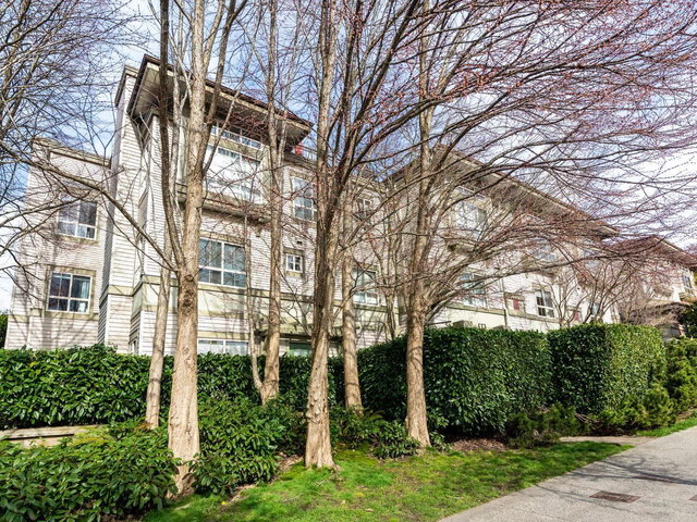 8 - 2375 Broadway Street W