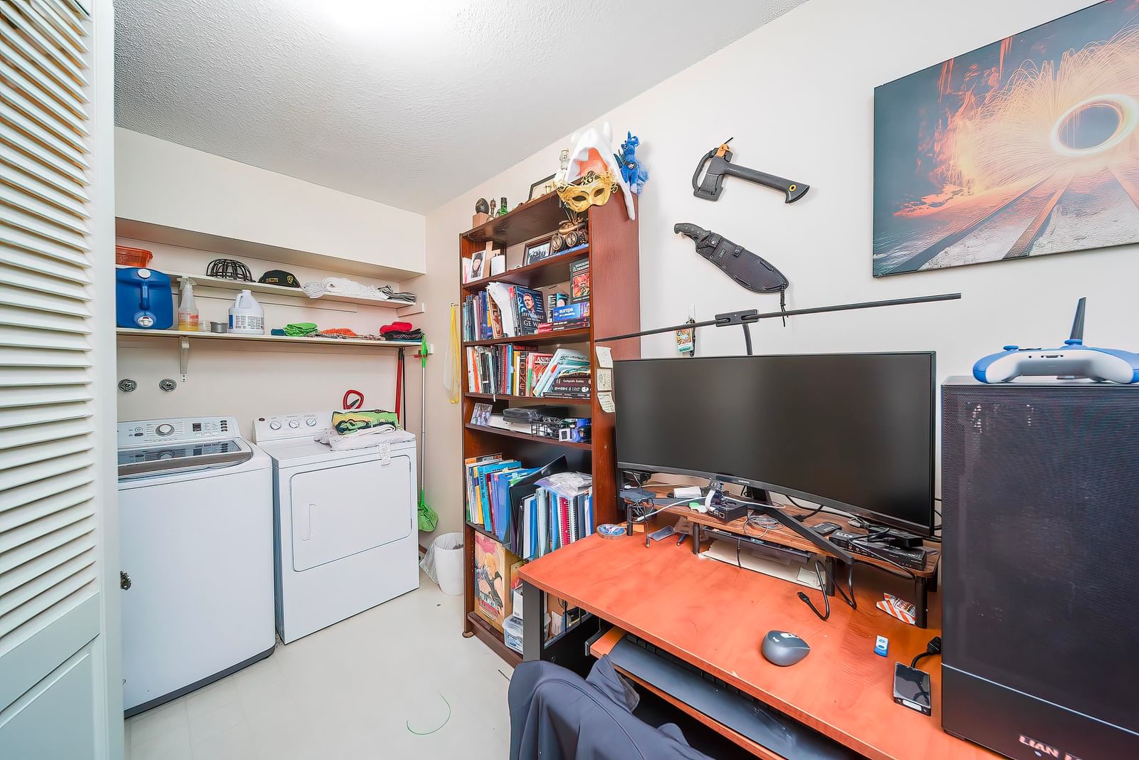 Listing Image 14
