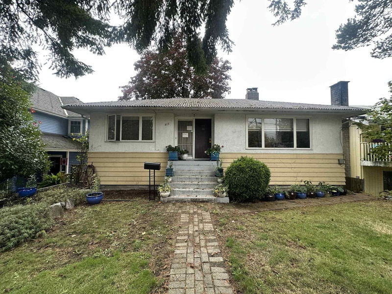 313 13th Street, North Vancouver, V7L 2L8 | Image 2