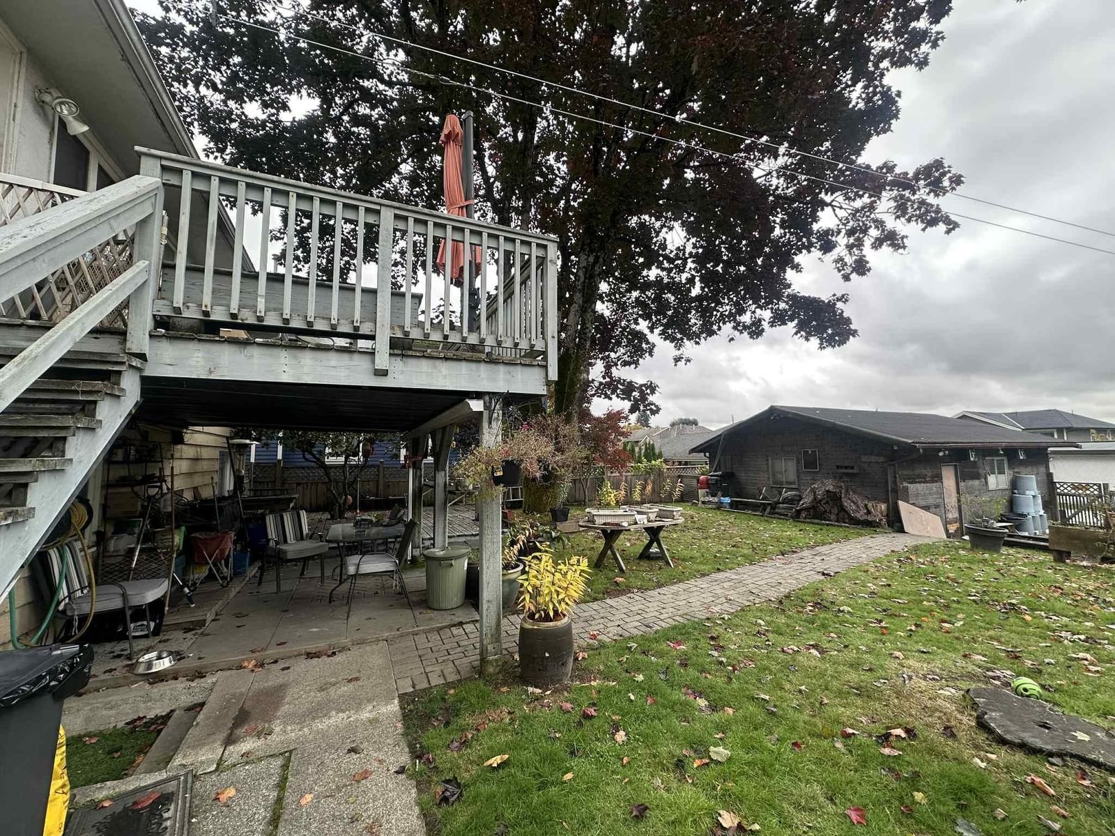 Listing Image 5