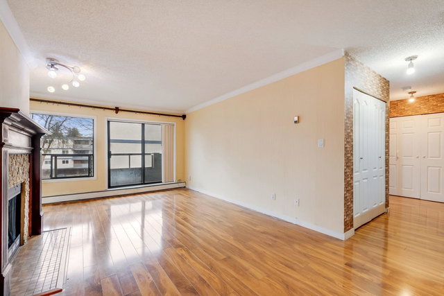 210 - 8600 Ackroyd Road