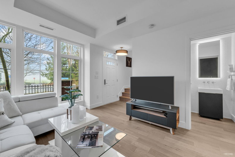 118 - 2070 Curling Road, North Vancouver, V7P 0C9 | Image 2