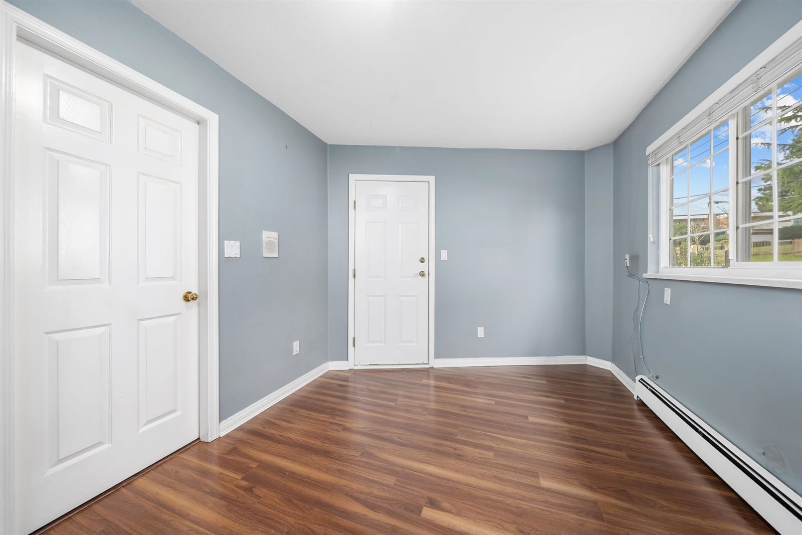 Listing Image 18