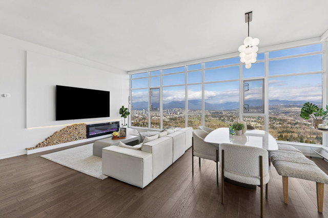 3903 - 4688 Kingsway