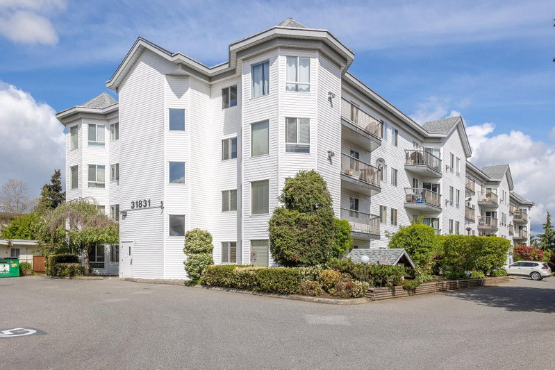 301 - 31831 Peardonville Road
