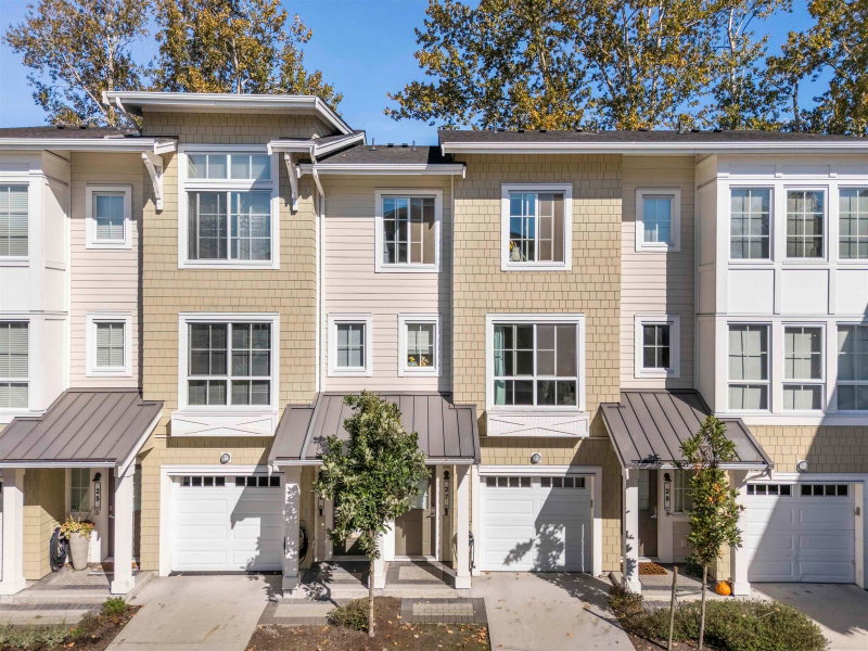 27 - 5551 Admiral Way