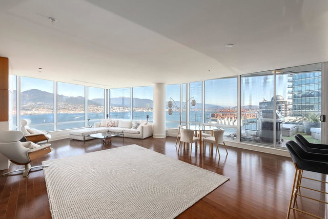 2001 - 1077 Cordova Street W