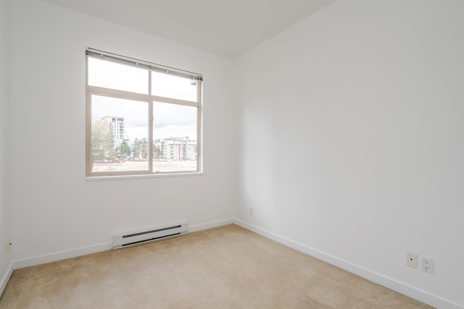 Listing Image 30