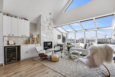 1115 Elm Street | White Rock | Image