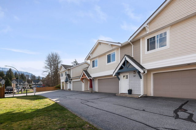 97 - 1821 Willow Crescent