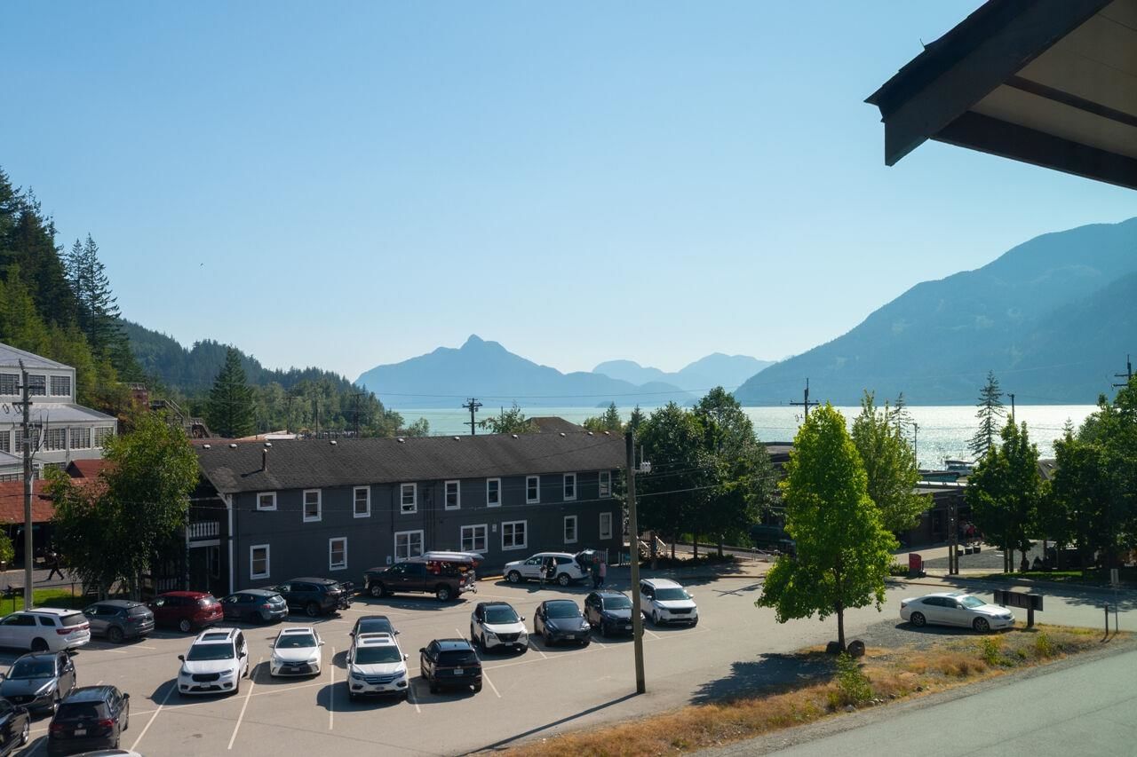 Listing Image 20