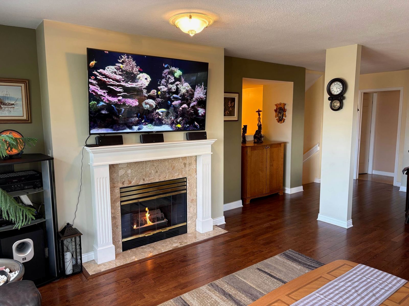 Listing Image 9