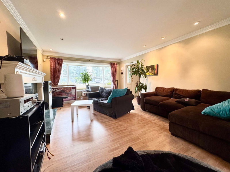 9525 Sullivan Street, Burnaby, V3J 1H8 | Image 2