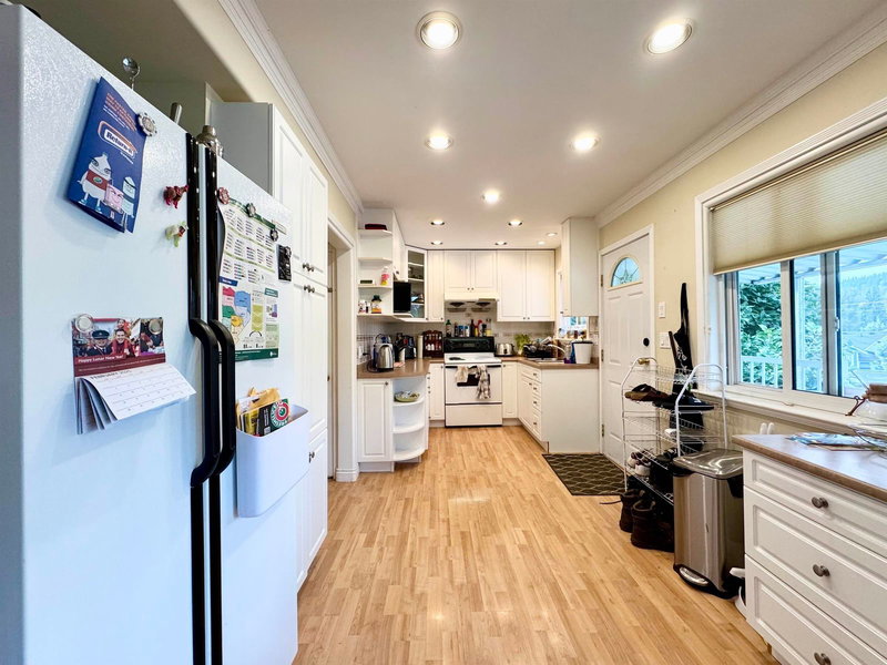 9525 Sullivan Street, Burnaby, V3J 1H8 | Image 3