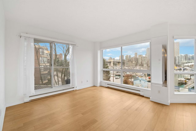 406 - 1510 1st Avenue W