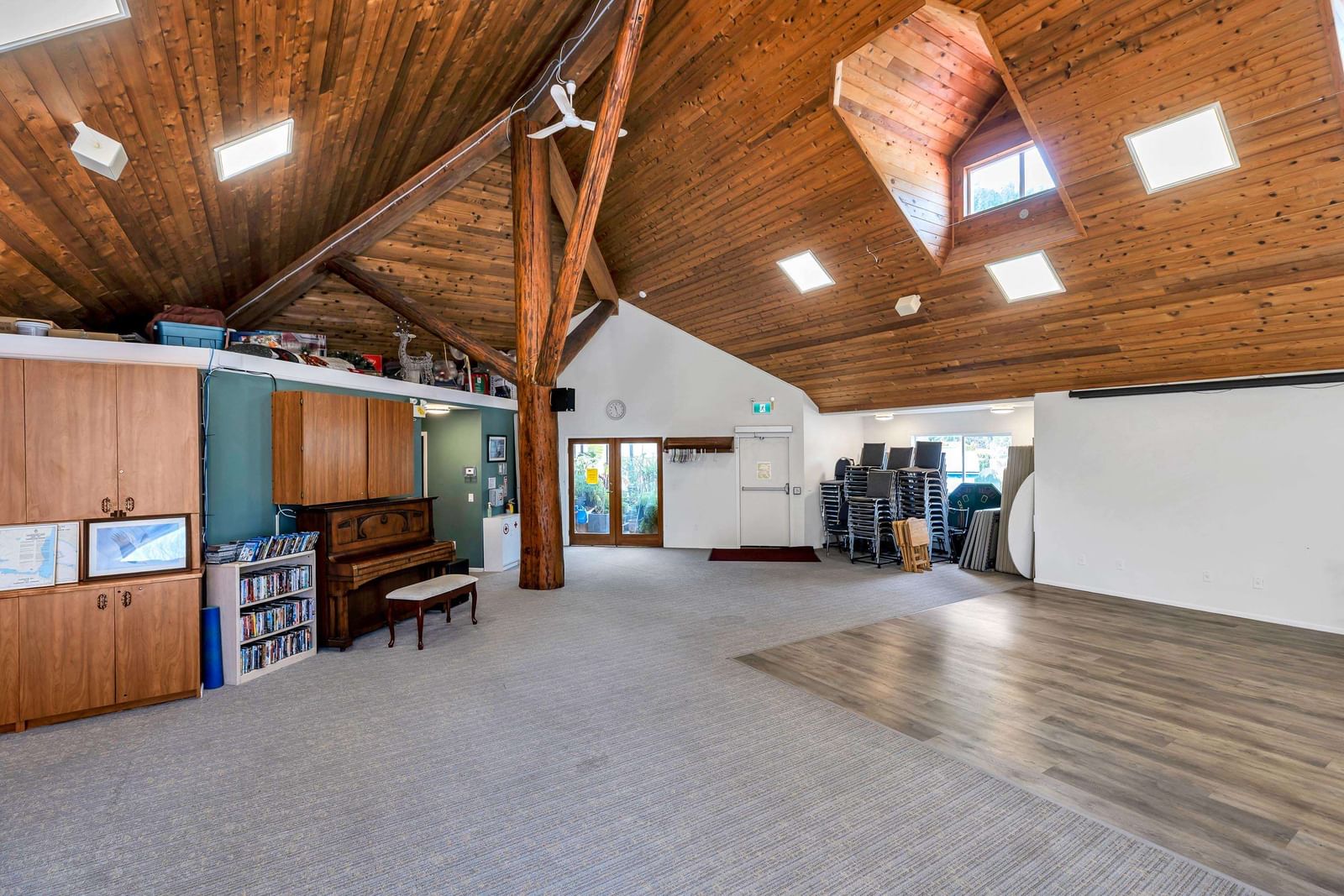 Listing Image 9
