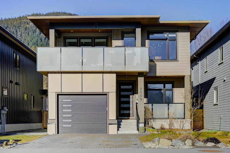 2004 Tiyata Boulevard, Pemberton, British Columbia