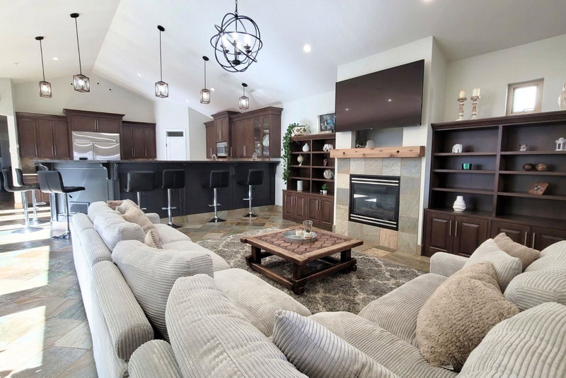 1247 Stayte Road, White Rock, V4B 4Z1 | Image 3