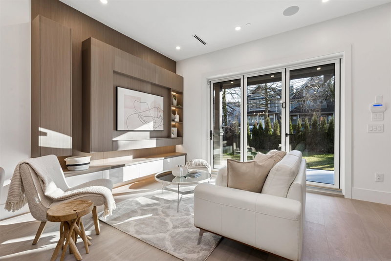 1 - 847 10 Avenue, Vancouver, V5T 2A9 | Image 3