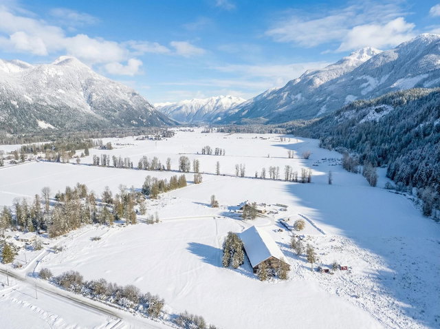 9115 Pemberton Meadows Road