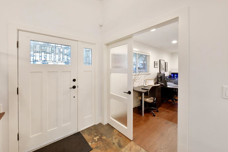 19824 40a Avenue, Langley, V3A 2Y4 | Image 2