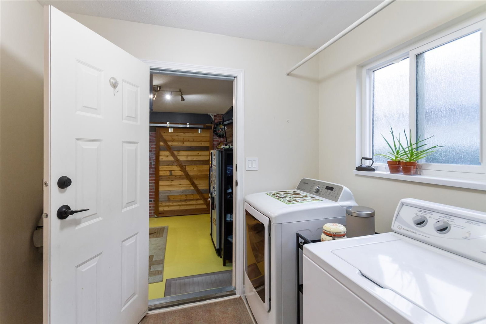 Listing Image 24