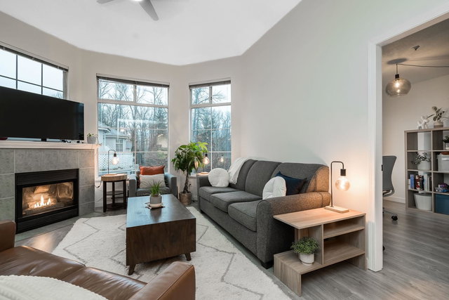 401 - 2678 Dixon Street