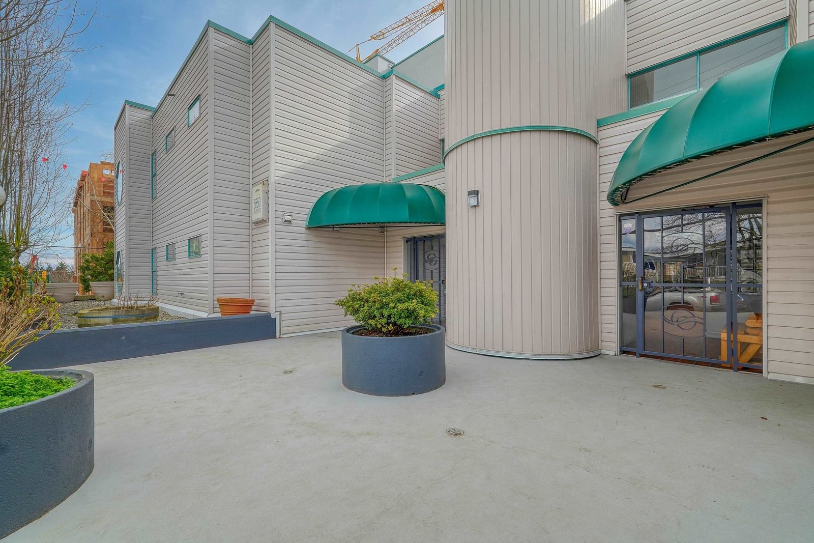 Listing Image 18
