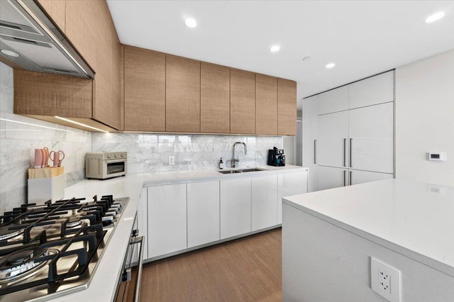 5104 - 2108 Gilmore Avenue