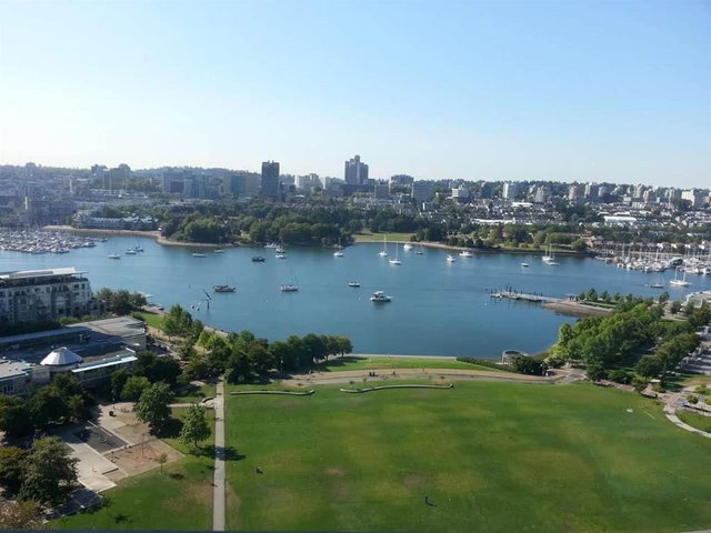 1901 - 289 Drake Street