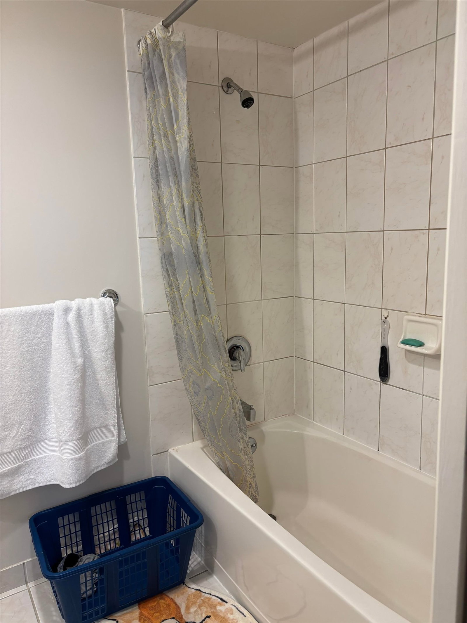 Listing Image 12