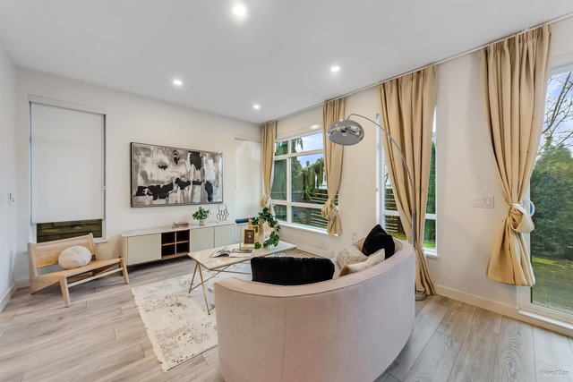 25 - 10511 No. 5 Road