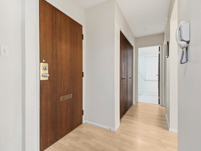 315 - 155 5th Street E