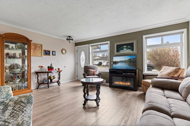45475 Meadowbrook Drive, Chilliwack, V2P 7K3 | Image 3