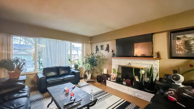 6611 Lakeview Avenue