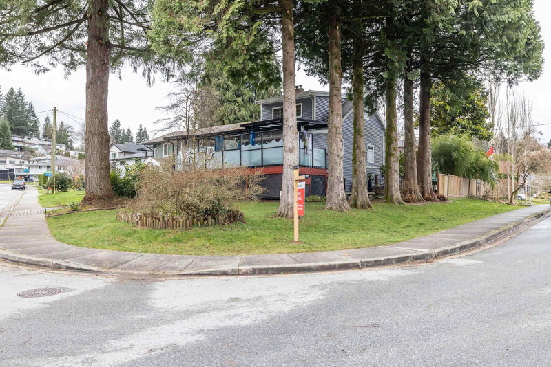 2212 Brookmount Avenue, Coquitlam, V3J 6V5 | Image 2