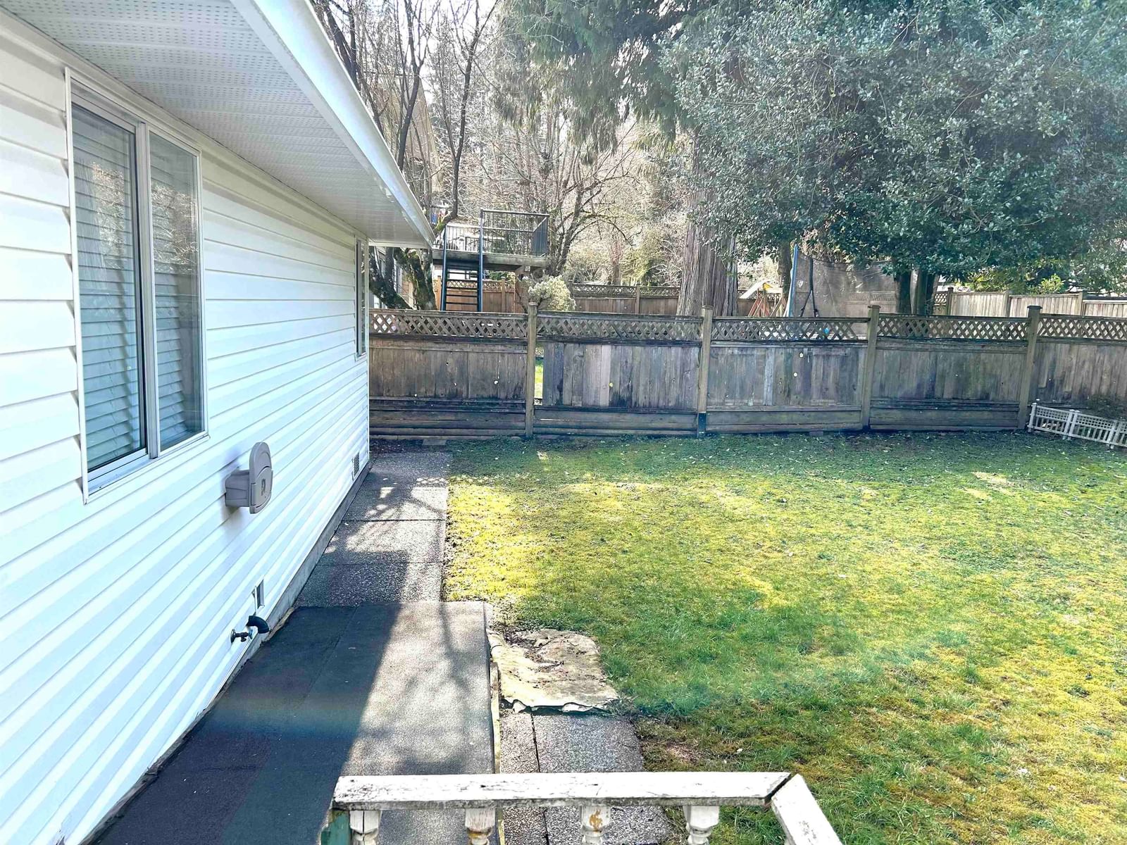 Listing Image 28