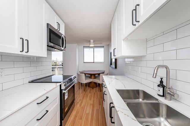 307 - 320 Royal Avenue