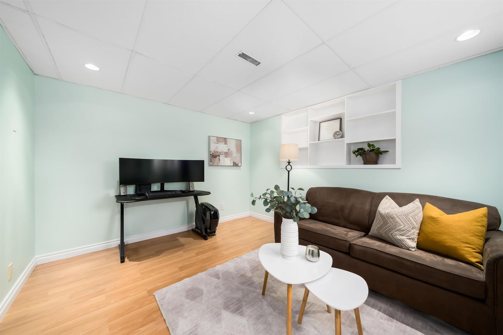 Listing Image 21