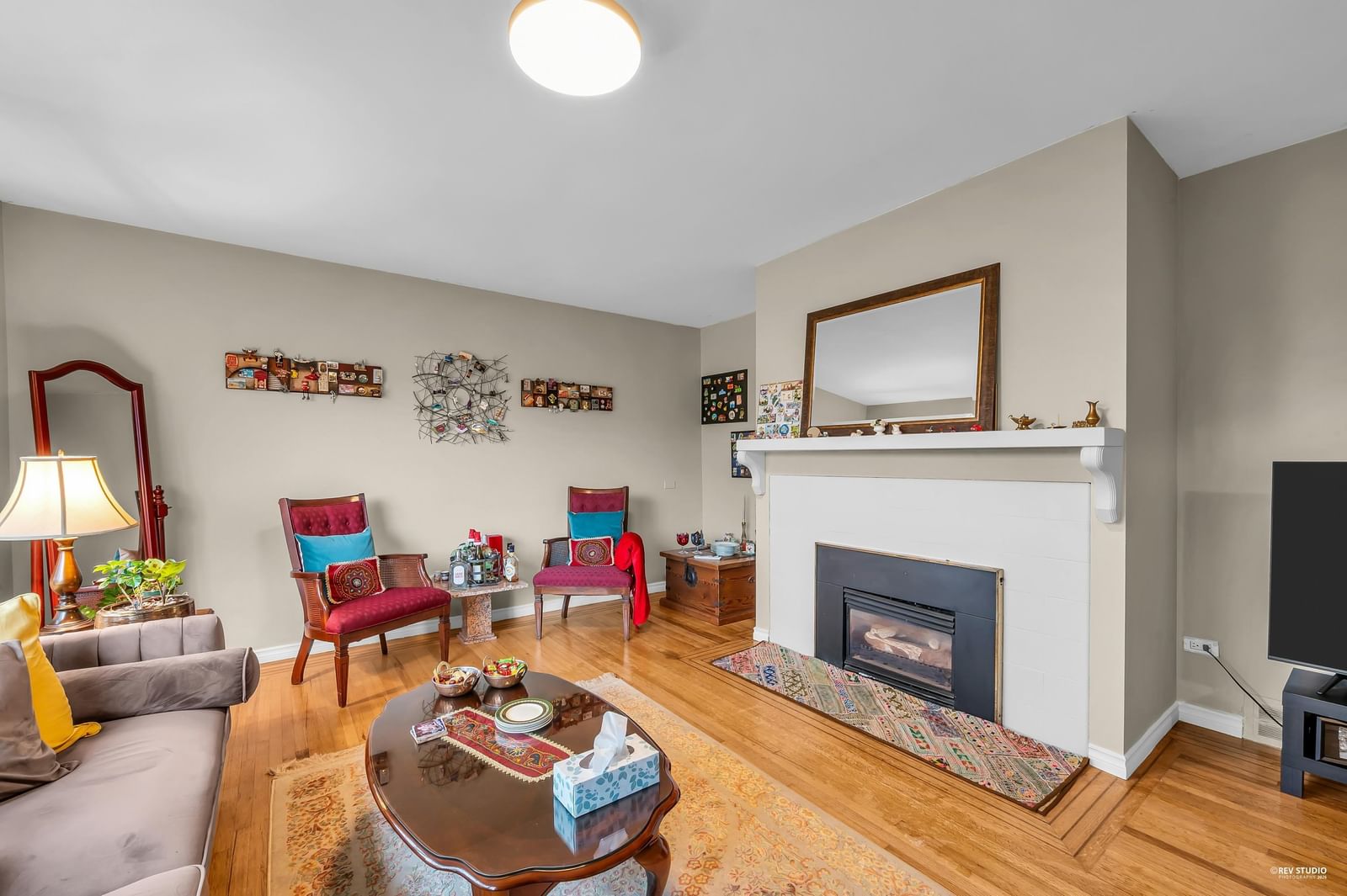 Listing Image 8