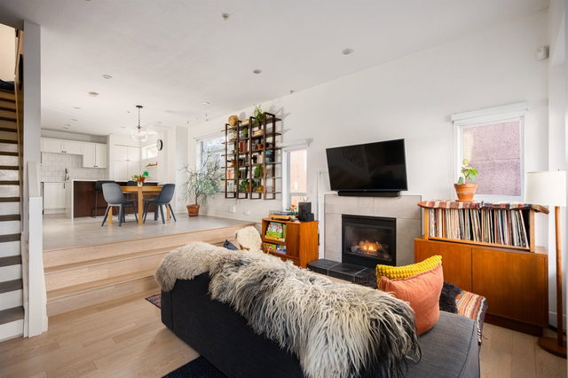 1732 Georgia Street E