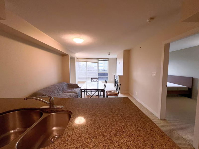 710 - 6068 No 3 Road, Richmond, V6Y 4M7 | Image 2