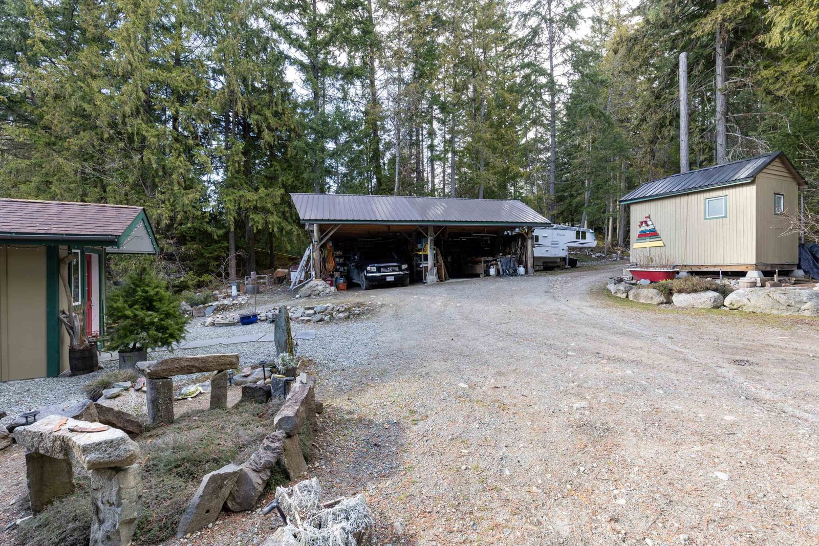 Listing Image 18