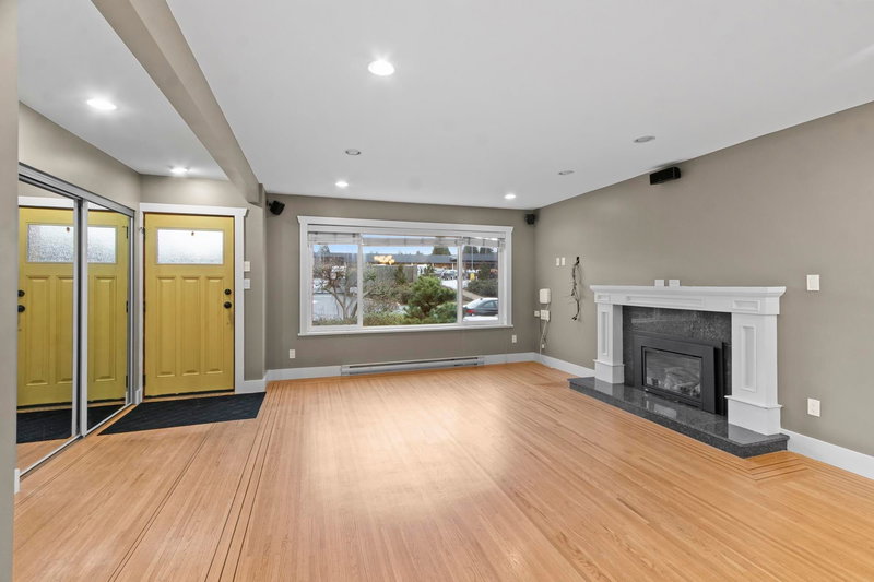 5745 Laurel Street, Burnaby, V5G 1N4 | Image 3