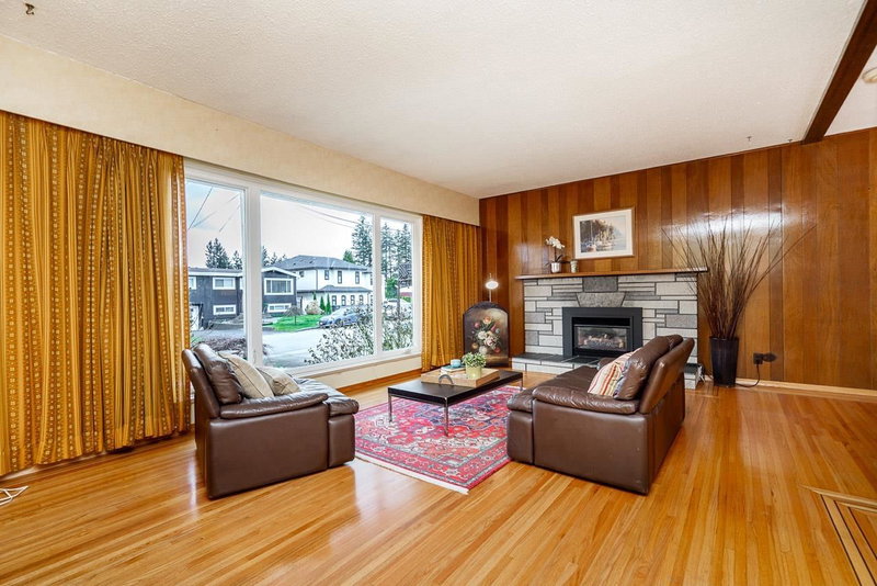 2293 Warrenton Avenue, Coquitlam, V3K 3M4 | Image 3
