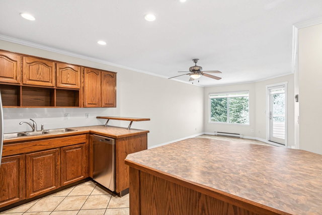 310 - 450 Bromley Street