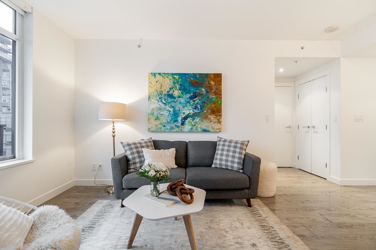 Listing Image 15