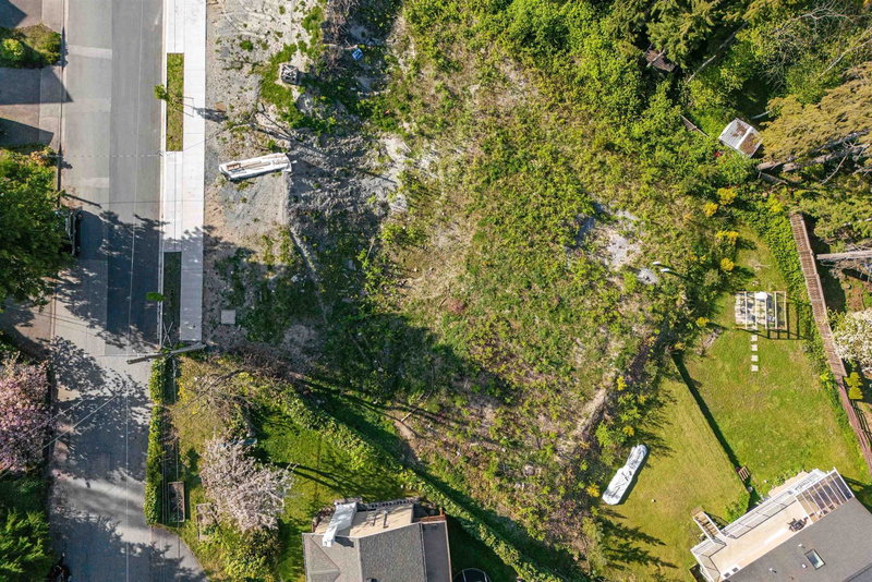 1160 Tuxedo Drive, Port Moody, V3H 1L4 | Image 2