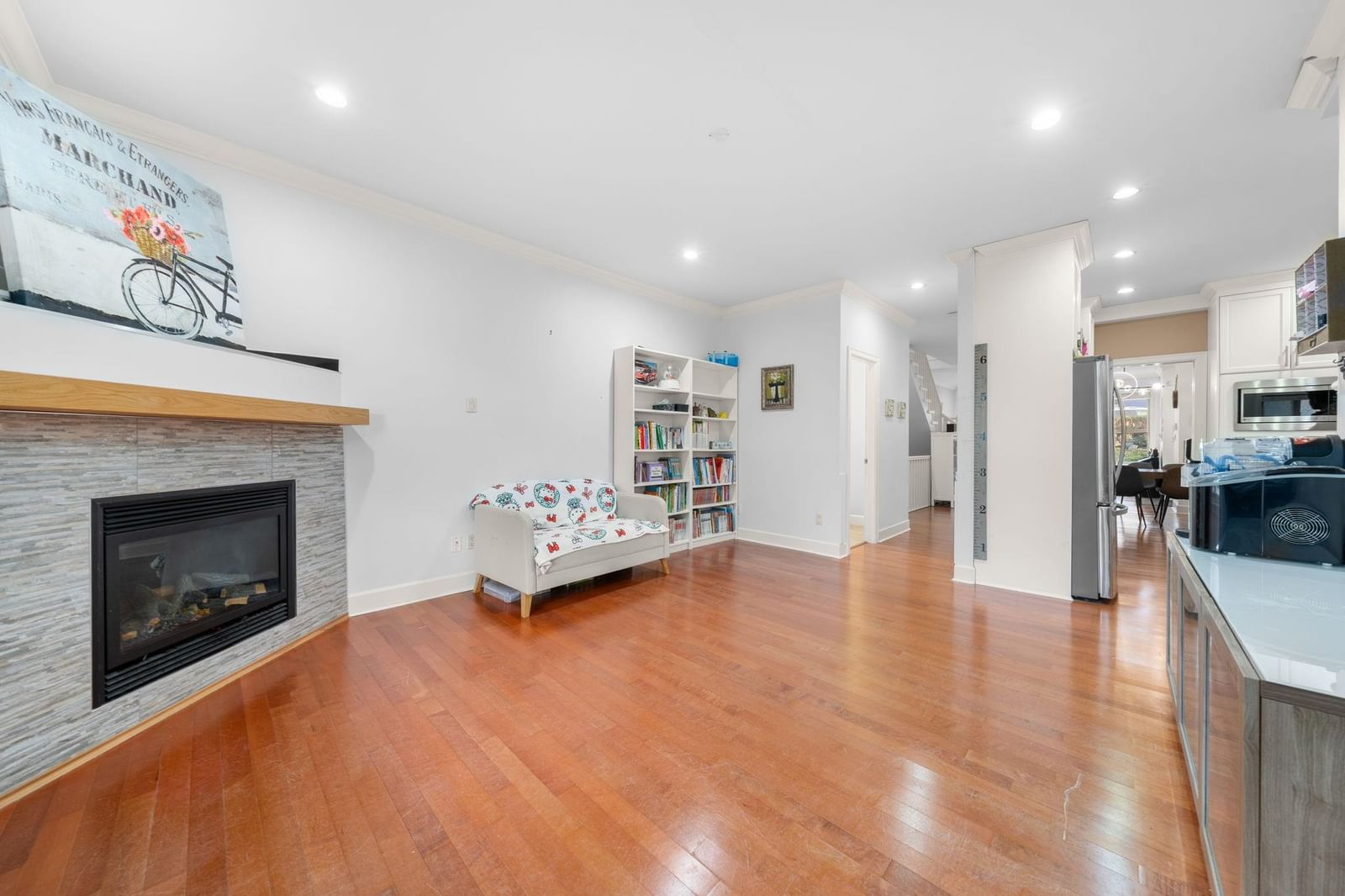Listing Image 20
