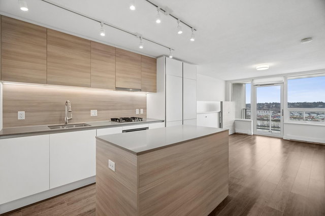 2103 - 908 Quayside Drive